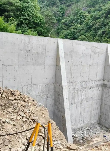 荷泽成武县重力式挡土墙